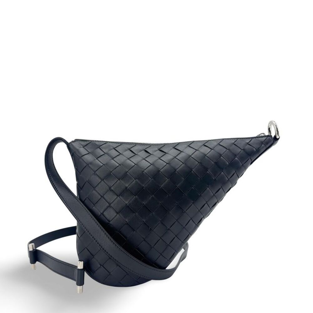 Bottega Veneta Intrecciato Vic Shoulder Bag Black